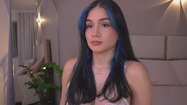 AnnyHizzle online show from 06-06-26, 12:38