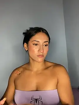 mailyreid online show from 12-18-24, 03:26
