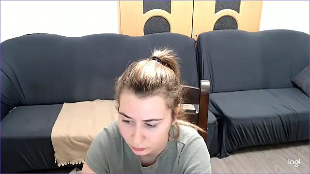 VioletaFlower7 online show from 12-18-24, 06:46