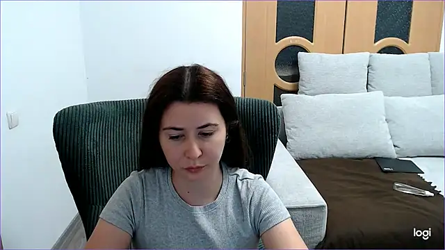 Snapshot of VioletaFlower7 chatting on 10-06-25, 02:36 VioletaFlower7 online show from 10-06-25, 02:36