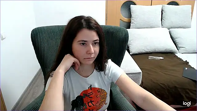 Snapshot of VioletaFlower7 chatting on 11-12-25, 08:59 VioletaFlower7 online show from 11-12-25, 08:59