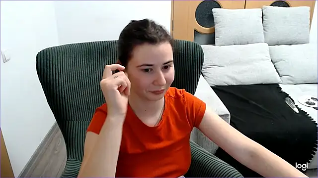 Snapshot of VioletaFlower7 chatting on 12-03-25, 09:57 VioletaFlower7 online show from 12-03-25, 09:57