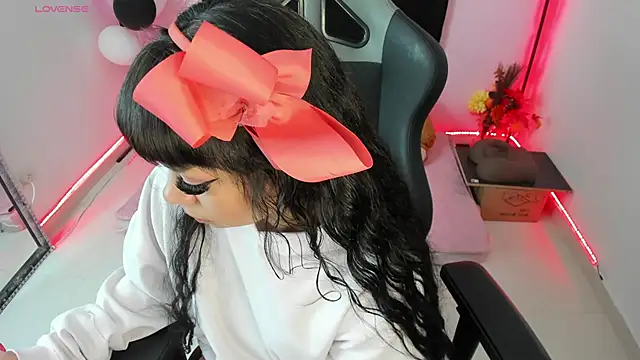 zoesullivan online show from 12-20-24, 09:43