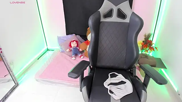 zoesullivan online show from 12-24-24, 09:50