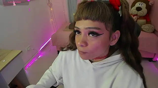 zoesullivan online show from 09-14-25, 02:49