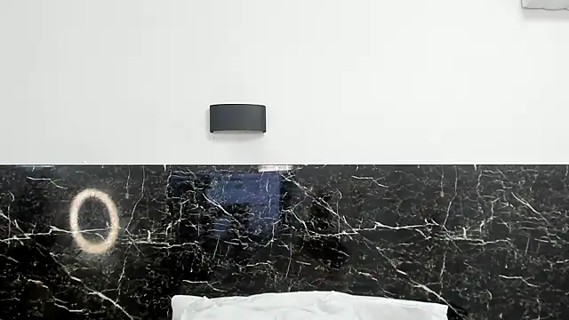 Juliabadlee online show from 12-02-24, 11:40