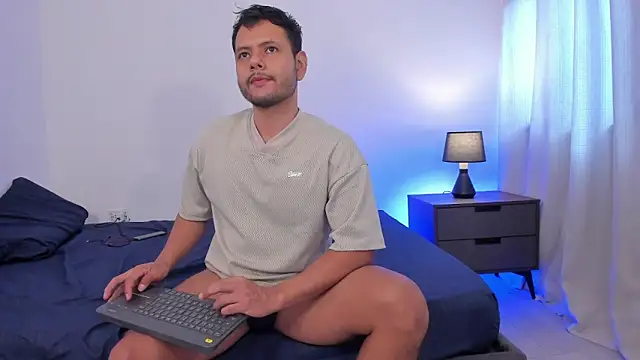 Snapshot of Nate_Ocean chatting on 02-28-26, 01:12 Nate Ocean online show from 02-28-26, 01:12