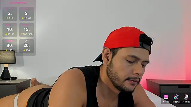 Snapshot of Nate_Ocean chatting on 03-12-26, 10:32 Nate Ocean online show from 03-12-26, 10:32