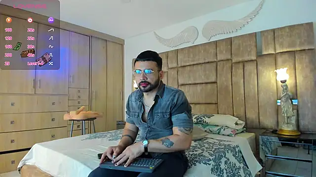 petterwilly1 online show from 02-16-25, 03:27