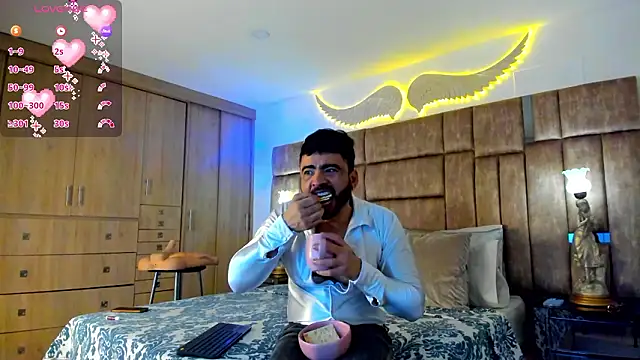 Snapshot of petterwilly1 chatting on 03-08-26, 03:05 petterwilly1 online show from 03-08-26, 03:05