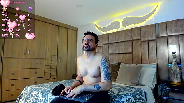 Snapshot of petterwilly1 chatting on 03-13-26, 02:12 petterwilly1 online show from 03-13-26, 02:12