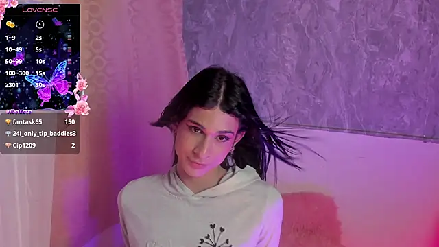 Snapshot of Mara_friendboy699 chatting on 12-12-24, 11:03 Mara friendboy699 online show from 12-12-24, 11:03