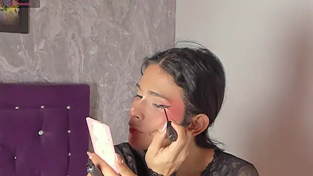 Snapshot of Mara_friendboy699 chatting on 02-20-25, 08:25 Mara friendboy699 online show from 02-20-25, 08:25