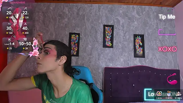 Snapshot of Mara_friendboy699 chatting on 10-13-25, 07:58 Mara friendboy699 online show from 10-13-25, 07:58