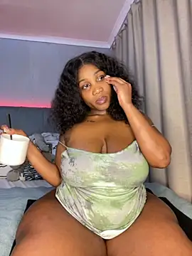 HugeMassiveBooty online show from 09-30-25, 10:59