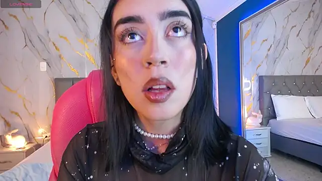 Julieta De Los Angeles online show from 01-11-25, 03:55