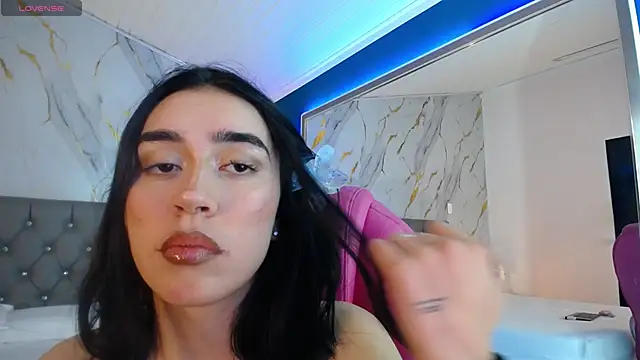 Julieta De Los Angeles online show from 01-20-25, 06:53