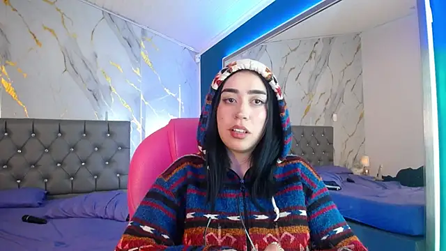 Julieta De Los Angeles online show from 02-26-25, 06:47