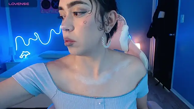 Julieta De Los Angeles online show from 03-18-25, 03:53