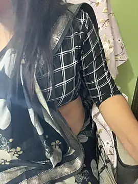 Snapshot of Hottest_Tamil chatting on 03-02-26, 12:13 Hottest Tamil online show from 03-02-26, 12:13