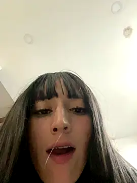 liaqueen610 online show from 09-26-25, 08:13