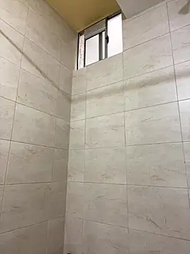 liaqueen610 online show from 10-31-25, 07:26