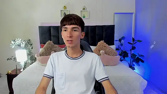 Jake evans online show from 05-11-26, 02:45