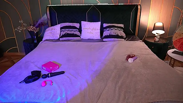 MonAmourrrR online show from 10-03-25, 05:59