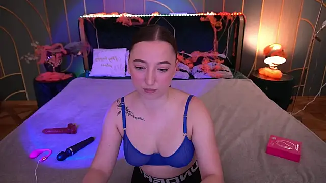 MonAmourrrR online show from 10-24-25, 05:59