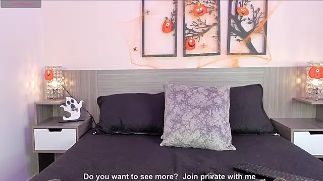 SkinnyFoxy online show from 10-16-25, 08:10