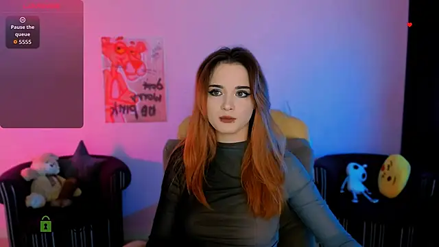 liana kisses online show from 11-14-25, 08:18