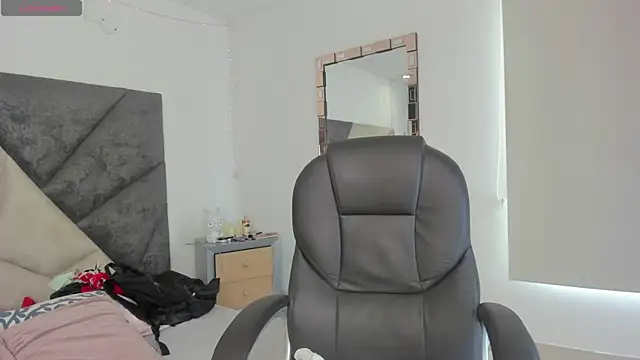 BarbaraKnox  online show from 06-09-26, 06:08