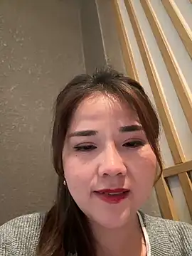 Efangfang online show from 12-23-24, 11:36