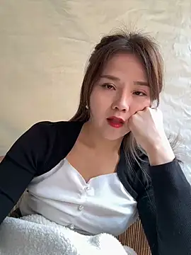 Efangfang online show from 01-08-25, 04:02