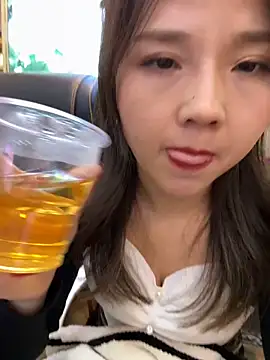 Efangfang online show from 01-08-25, 12:58