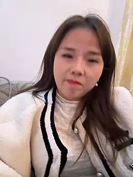 Efangfang online show from 01-18-25, 12:15