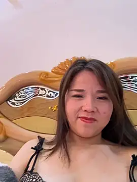 Efangfang online show from 01-19-25, 12:28