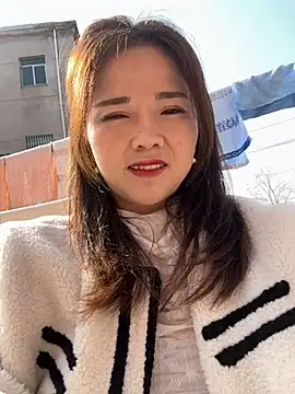 Efangfang online show from 01-23-25, 03:16