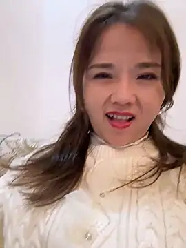 Efangfang online show from 01-26-25, 11:28