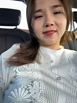 Efangfang online show from 02-03-25, 11:58