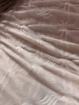 Efangfang online show from 02-05-25, 08:00