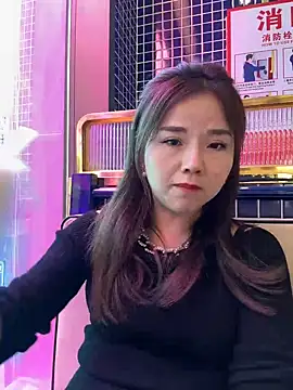 Efangfang online show from 02-18-25, 07:10