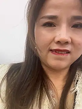 Efangfang online show from 02-21-25, 11:55