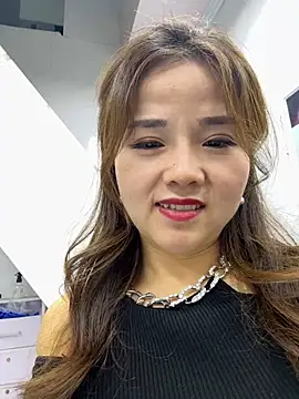 Efangfang online show from 02-27-25, 11:31