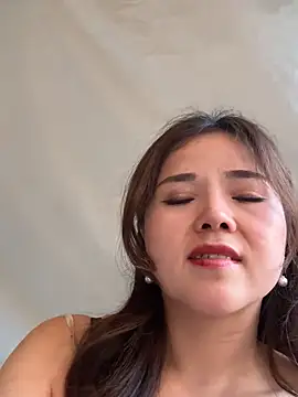 Efangfang online show from 02-28-25, 09:36