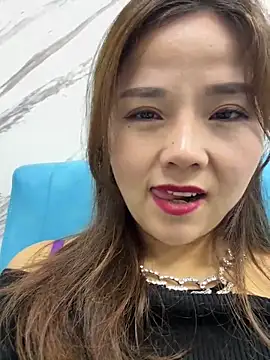 Efangfang online show from 03-05-25, 10:44