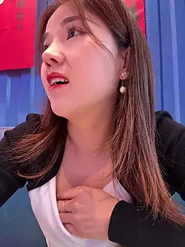 Efangfang online show from 03-08-25, 06:32