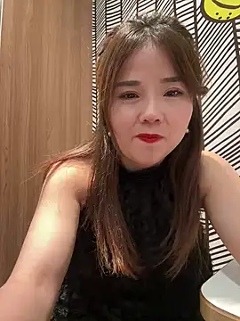 Efangfang online show from 03-20-25, 08:20