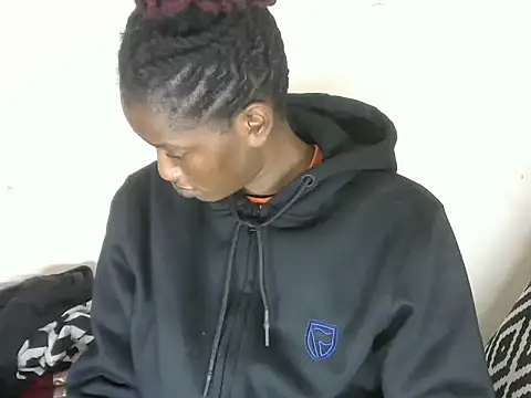 Pretty-emmie online show from 02-18-25, 06:47