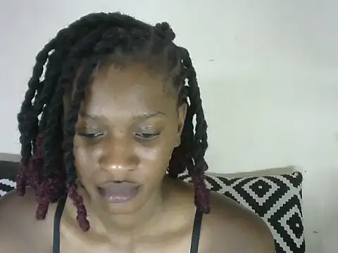 Pretty-emmie online show from 02-25-25, 07:14